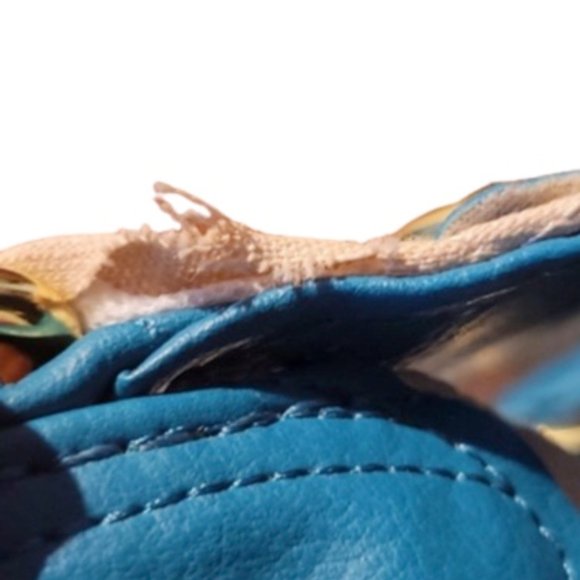 Big Buddha Tan w/Teal Stitched Hibiscu… - Picture 8 of 8